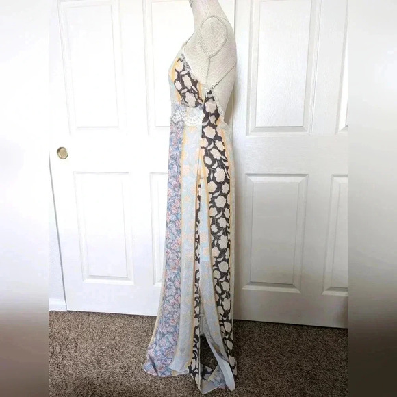 Tularosa Monroe Floral Stripe Halter Maxi Dress - Picture 5 of 9